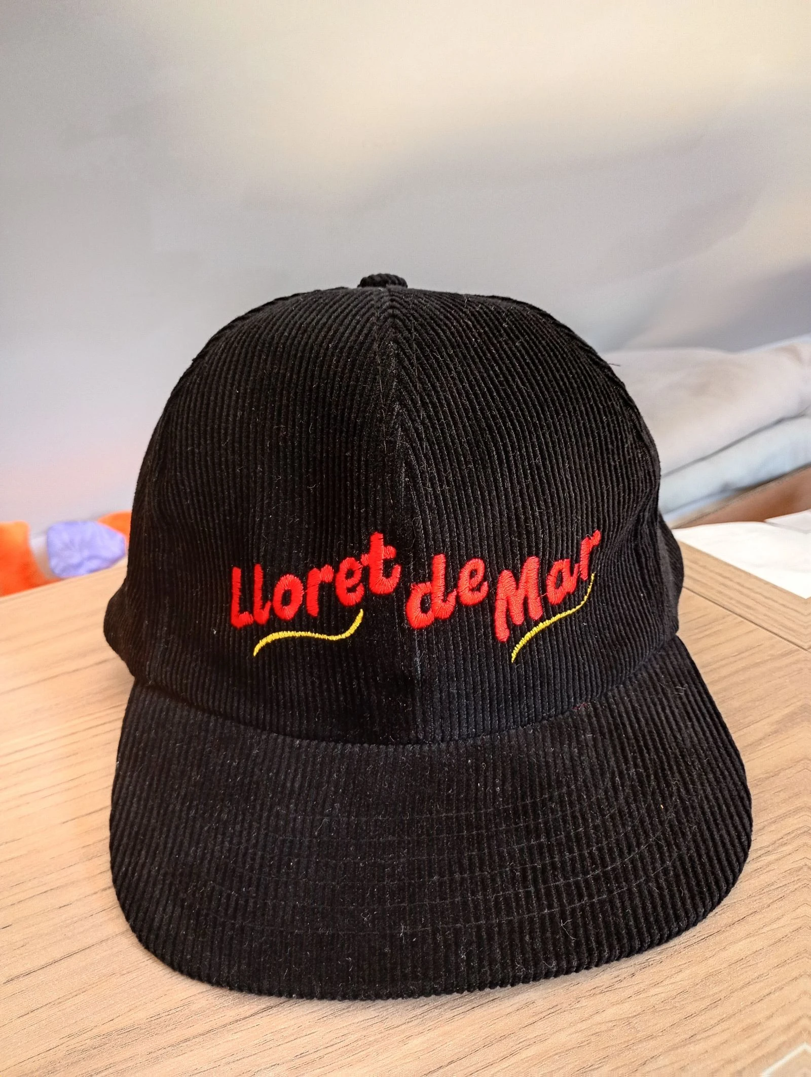 Vintage 90s snapback cap black velvet